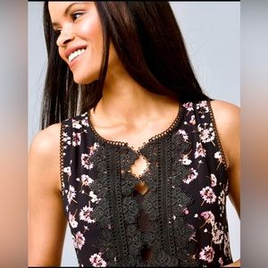 WHBM - Sleeveless Black Lilac Printed - Split Neckline With Lace Detailing